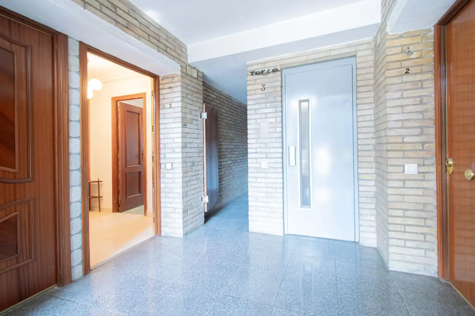 Pis en venda en San Juan de Aznalfarache amb Aire condicionat, Terrassa i Piscina comunitària