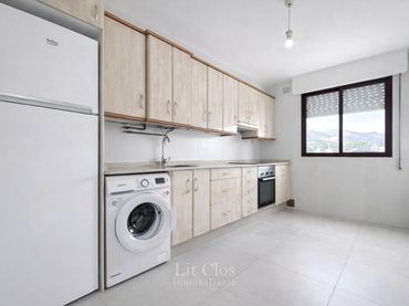 Piso con ascensor en venta en Plaza Príncipe de Asturias 3