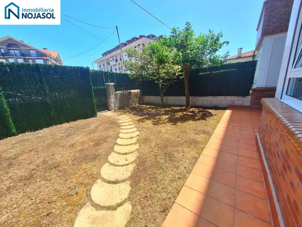 Jardí de Apartament de lloguer en Noja amb Calefacció, Jardí privat i Terrassa