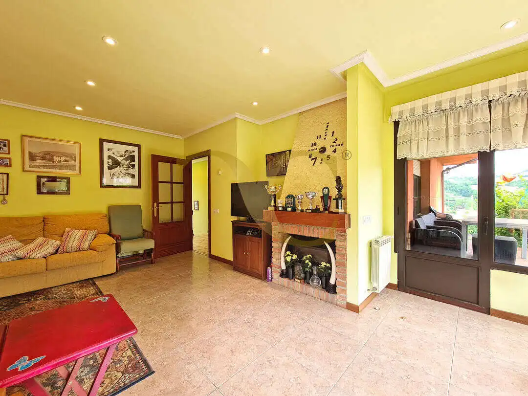 Sala de estar de Casa o chalet en venta en Gijón  con Calefacción, Jardín privado y Terraza