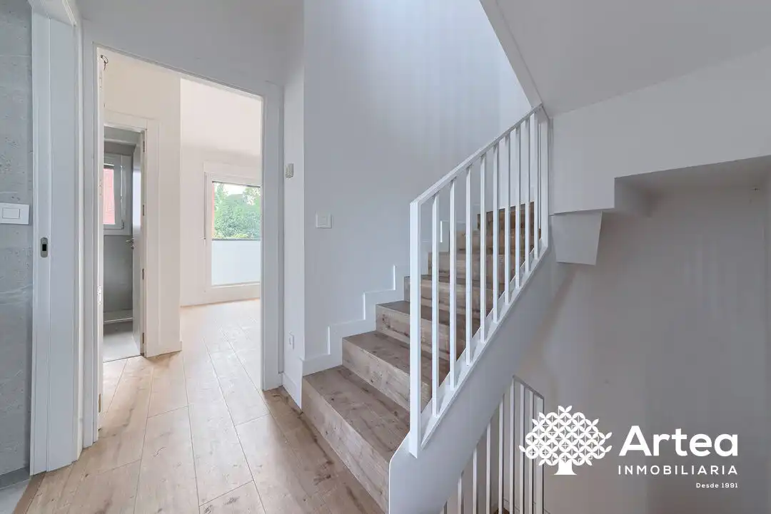 Detached house with terrace for sale in Julian Garaizar Kalea, imagen 19