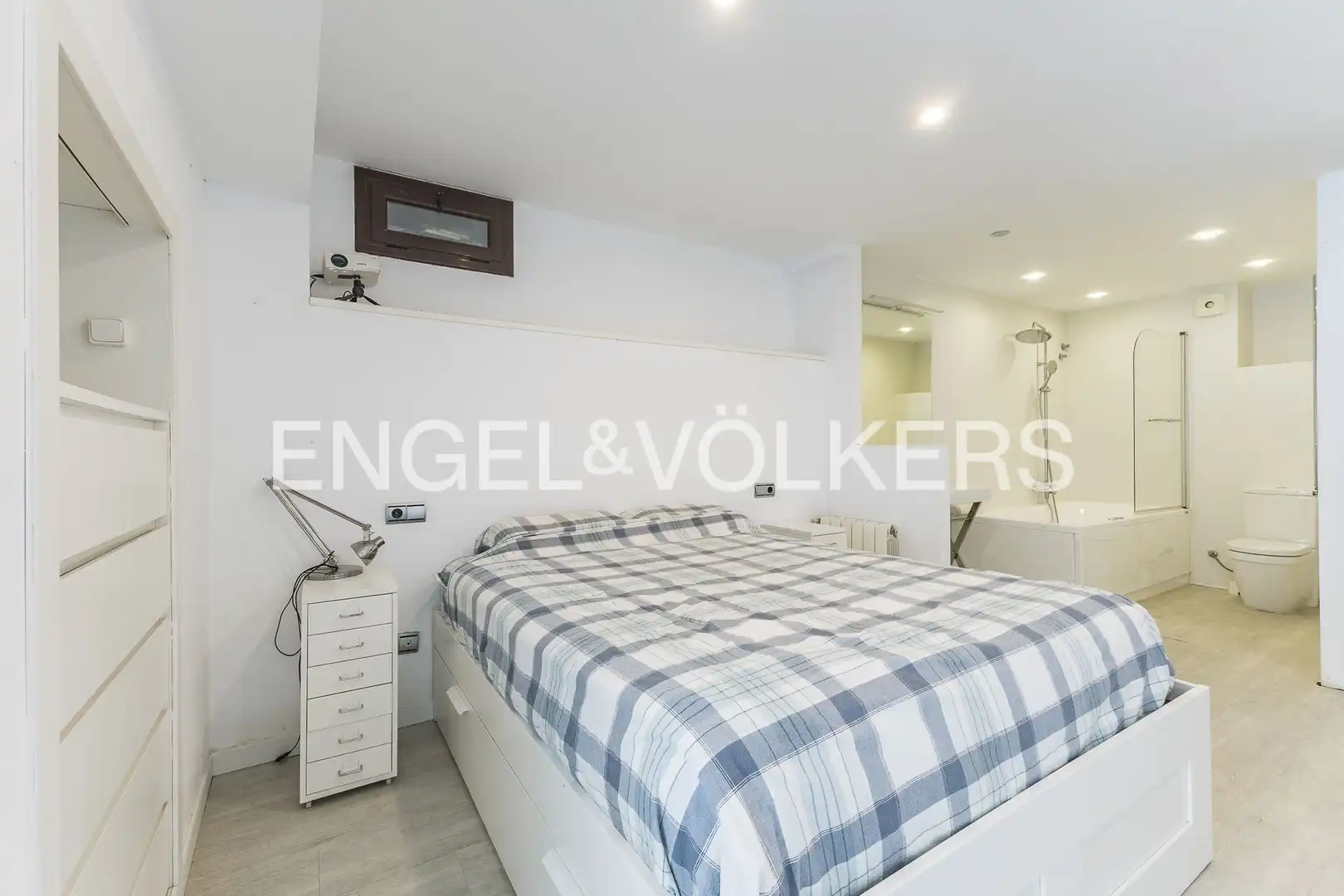 Casa amb terrassa en venda a La Miranda, imagen 17