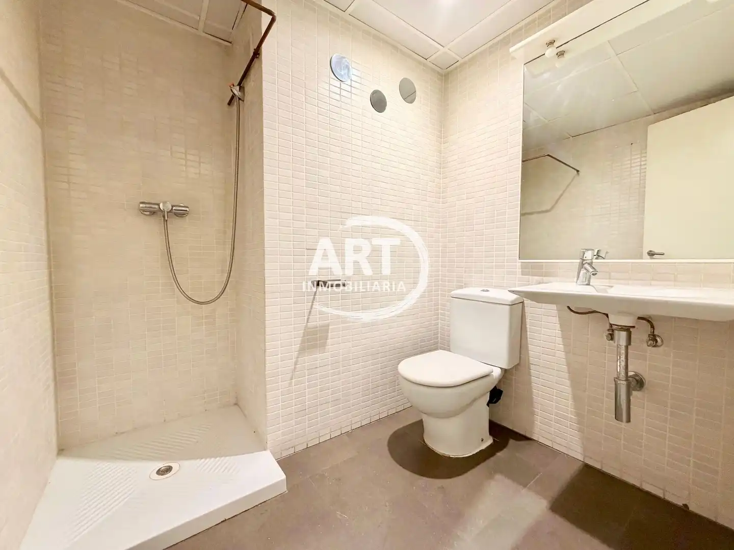 Bathroom of Flat for rent in Ciutat Vella 