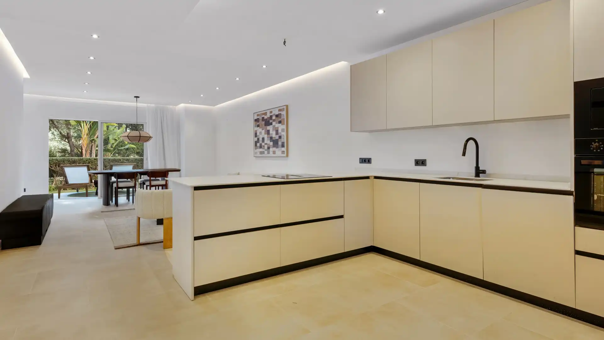 Apartament amb piscina en venda a Nueva Andalucía, imagen 8