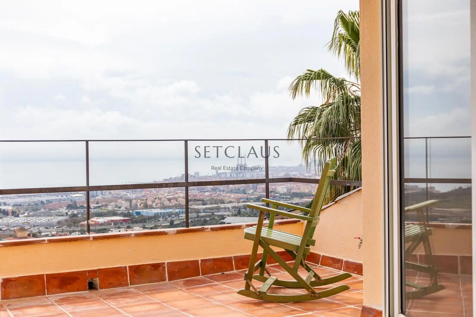 Terraza de Casa o chalet en venta en Badalona con Aire acondicionado, Calefacción y Jardín privado