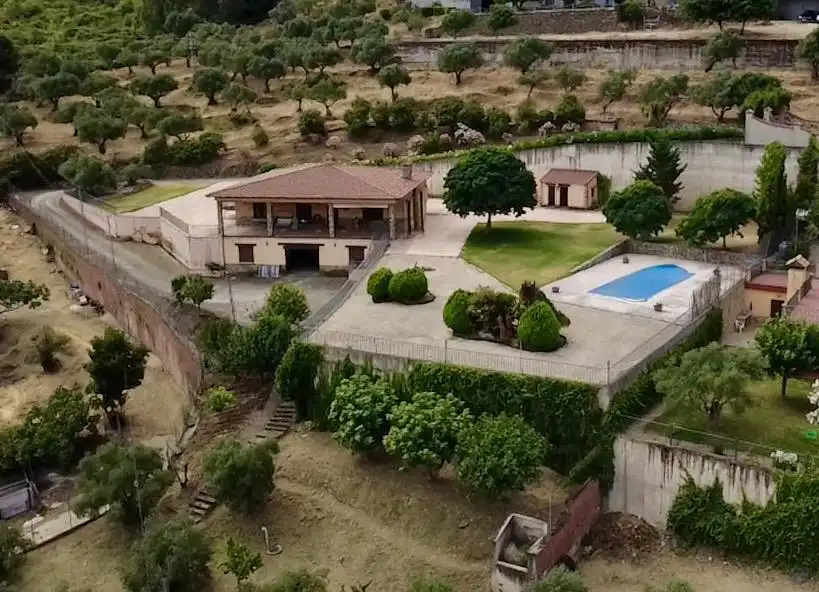 Vista exterior de Finca rústica en venta en Plasencia con Aire acondicionado, Calefacción y Terraza