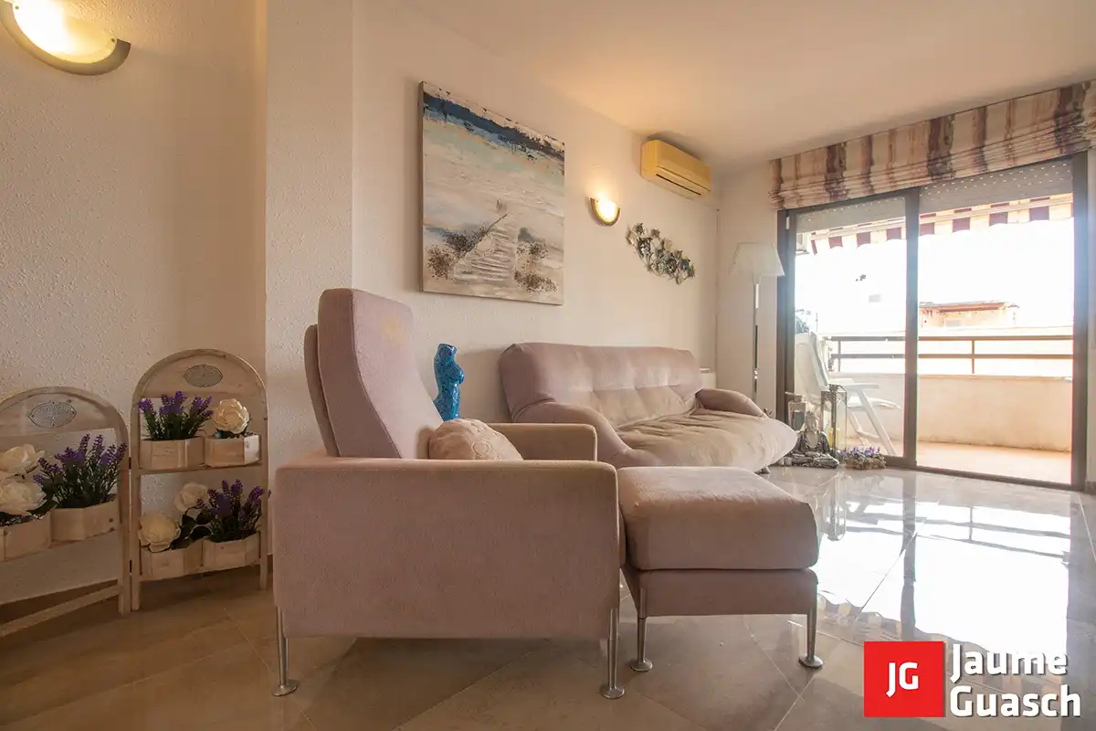 Living room of Flat for sale in Torredembarra  with Air Conditioner, Heating and Terrace
