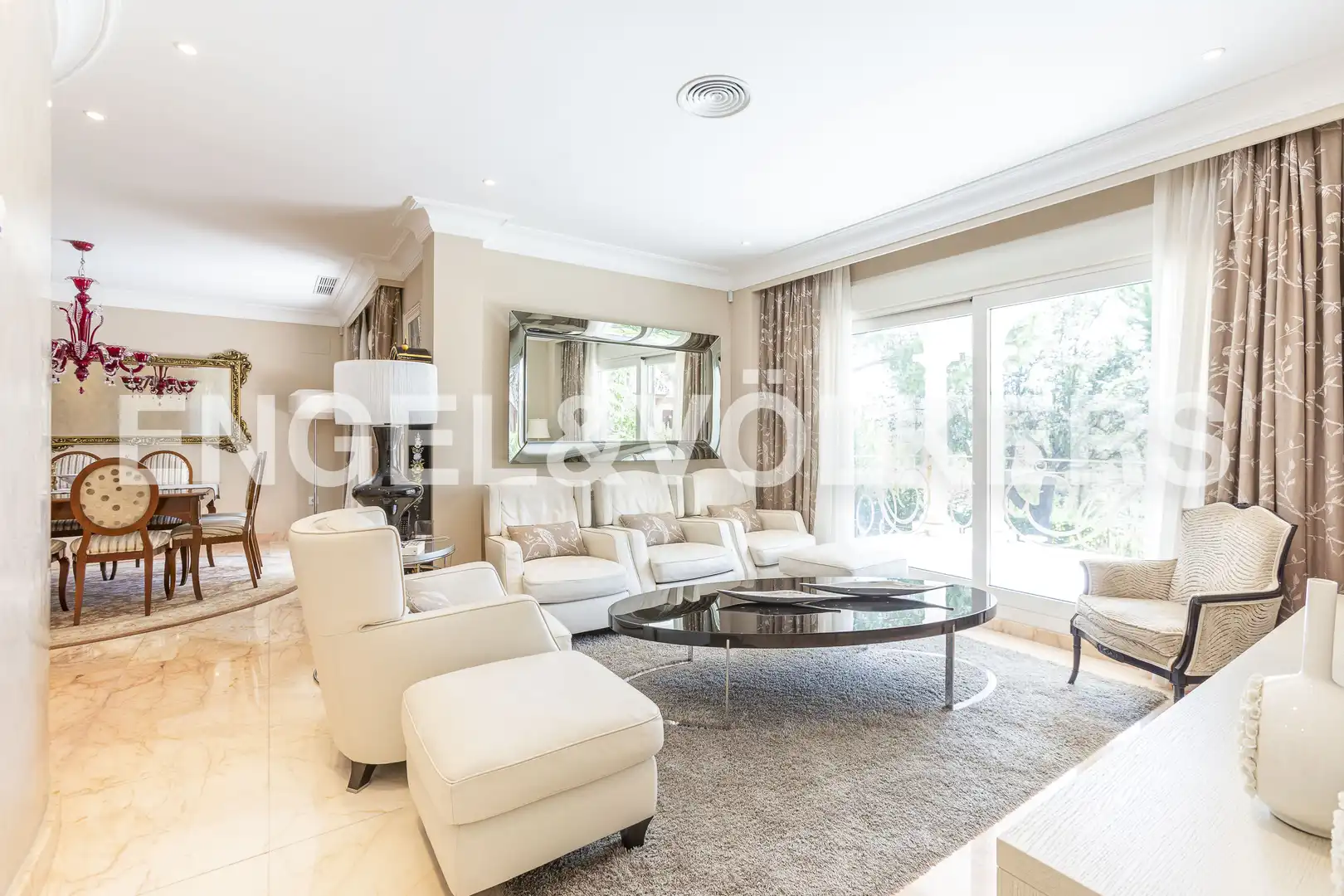 Sala d'estar de Casa o xalet de lloguer en Villaviciosa de Odón amb Aire condicionat, Calefacció i Jardí privat