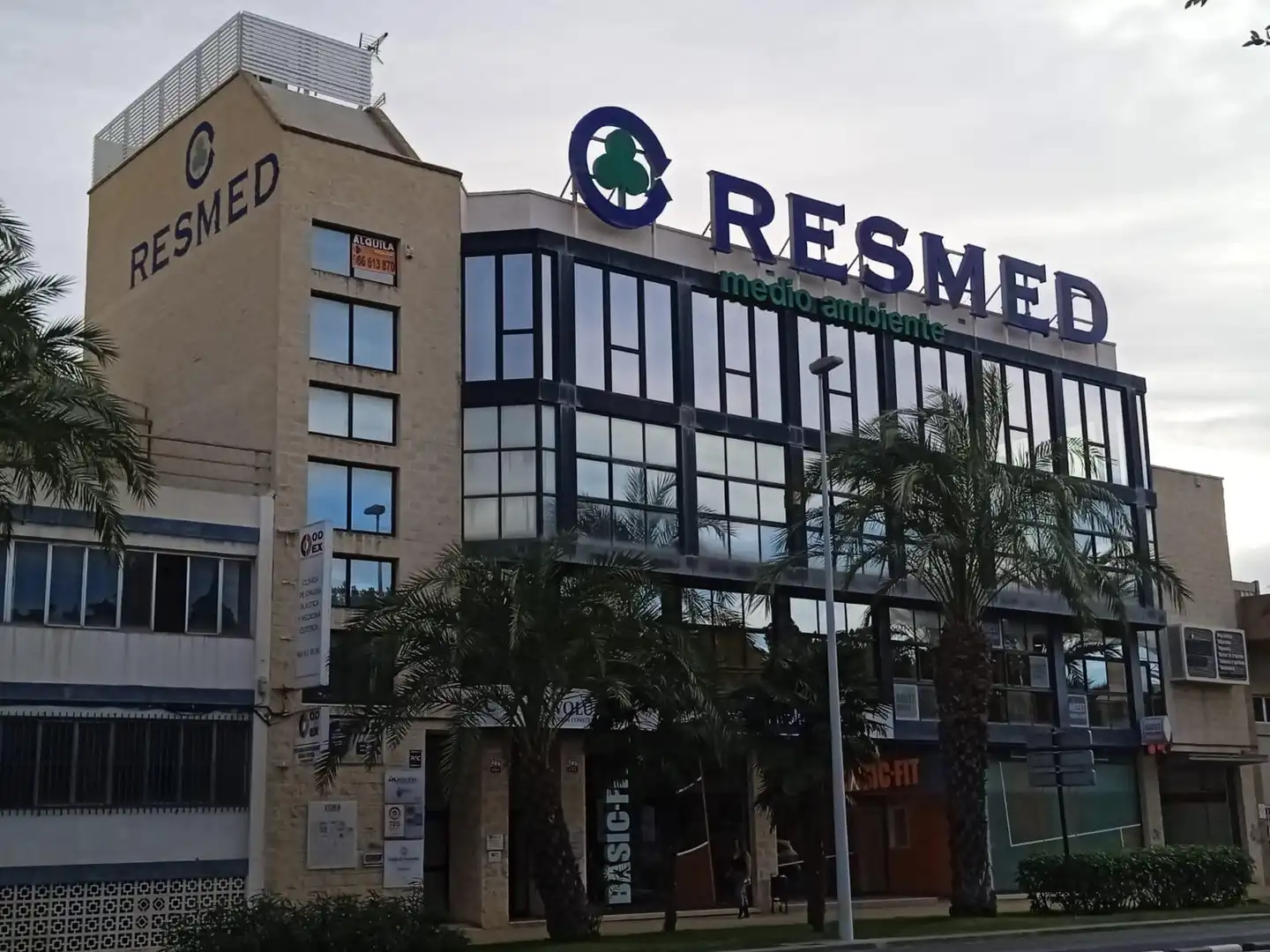 Vista exterior de Oficina en venta en Elche / Elx