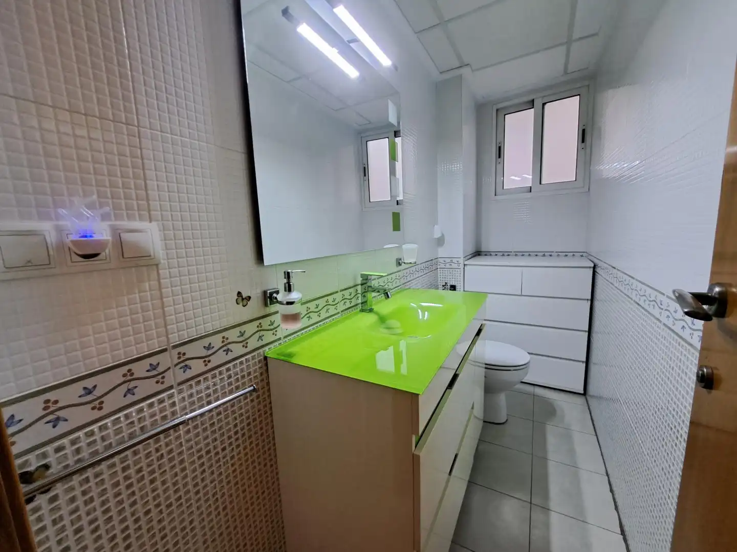 Bathroom of Detached homes for sale in Alzira  with Air Conditioner, Heating and Terrace