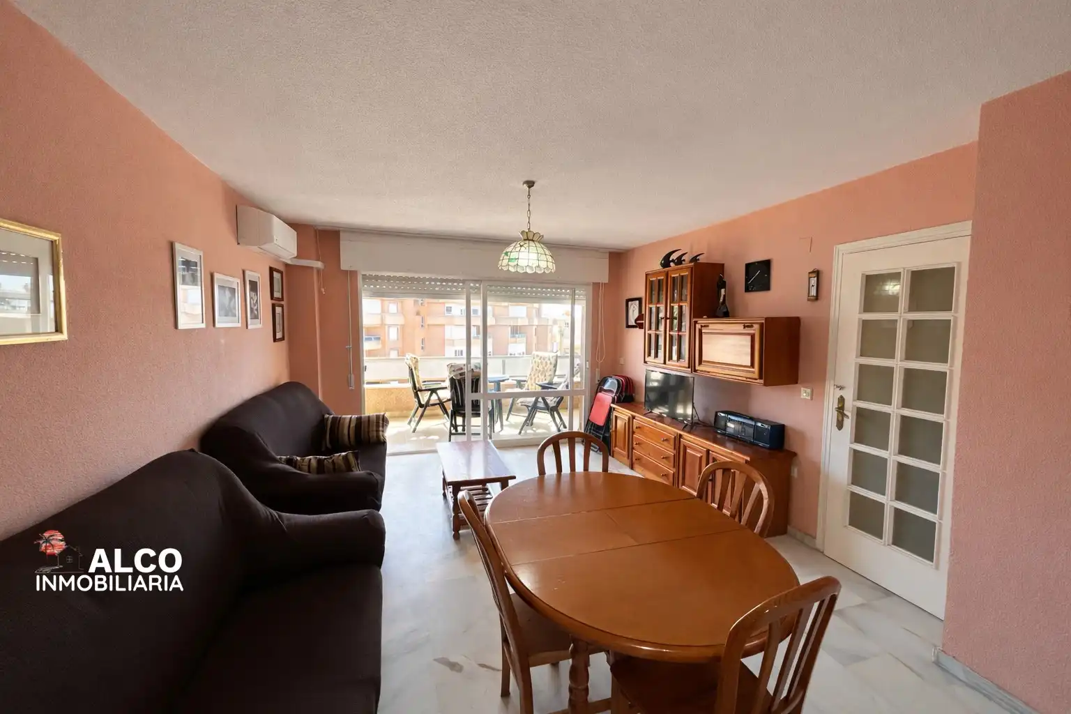Sala de estar de Piso en venta en Torrox con Terraza y Piscina