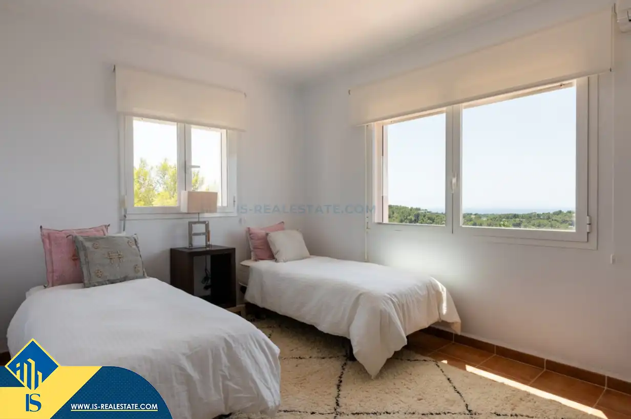 Dormitori de Casa o xalet en venda en Santa Eulària des Riu amb Aire condicionat, Calefacció i Jardí privat