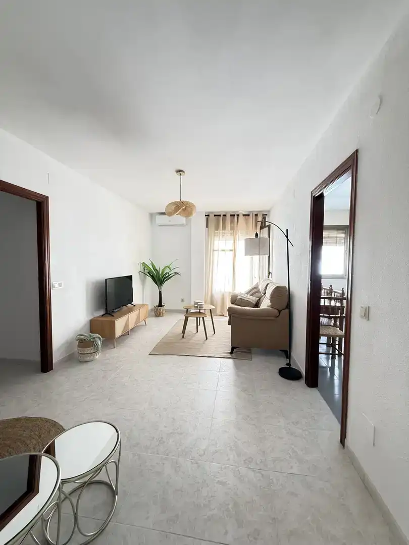 Wohnzimmer von Wohnung zur Miete in Ronda mit Klimaanlage und Balkon