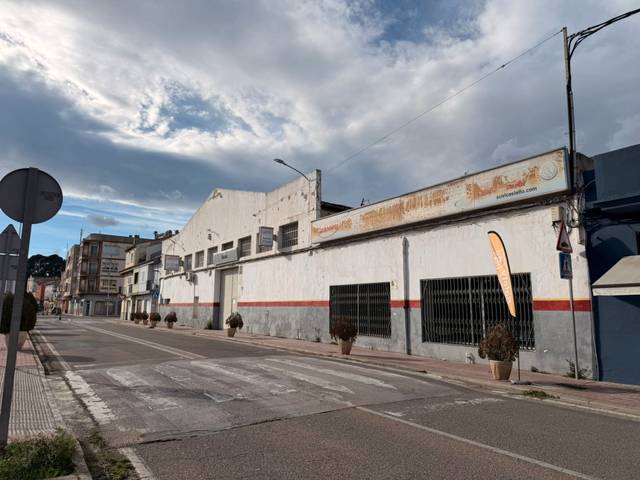 Nave industrial en Venta en Carrer de la Diputació, 3P en Rossell