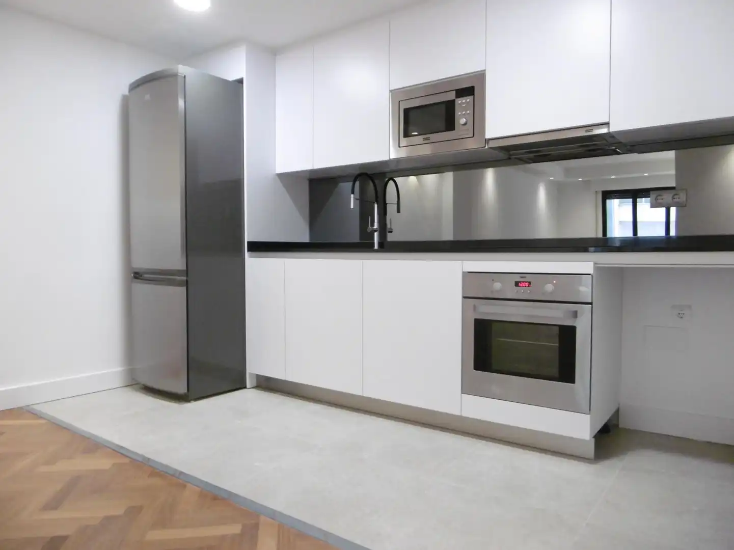 Küche von Wohnungen zur Miete in Valladolid mit Heizung und Balkon