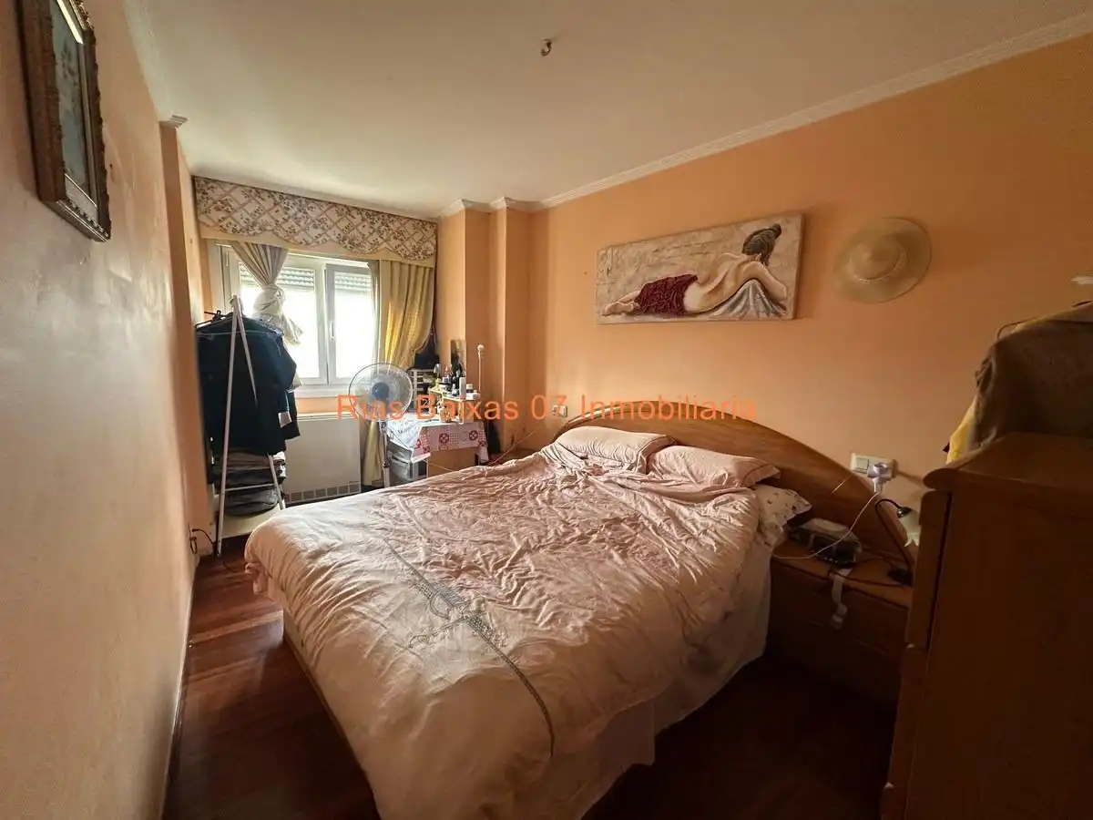 Habitación de Piso en venta en Vigo  con Calefacción, Parquet y Terraza