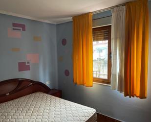 Dormitori de Casa o xalet en venda en Langreo amb Terrassa