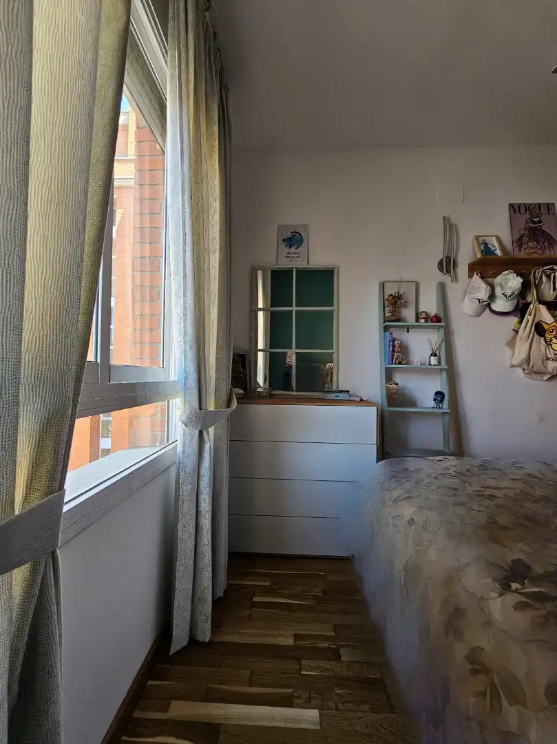 Habitación de Piso en venta en Barcelona con Parquet, Amueblado y Horno