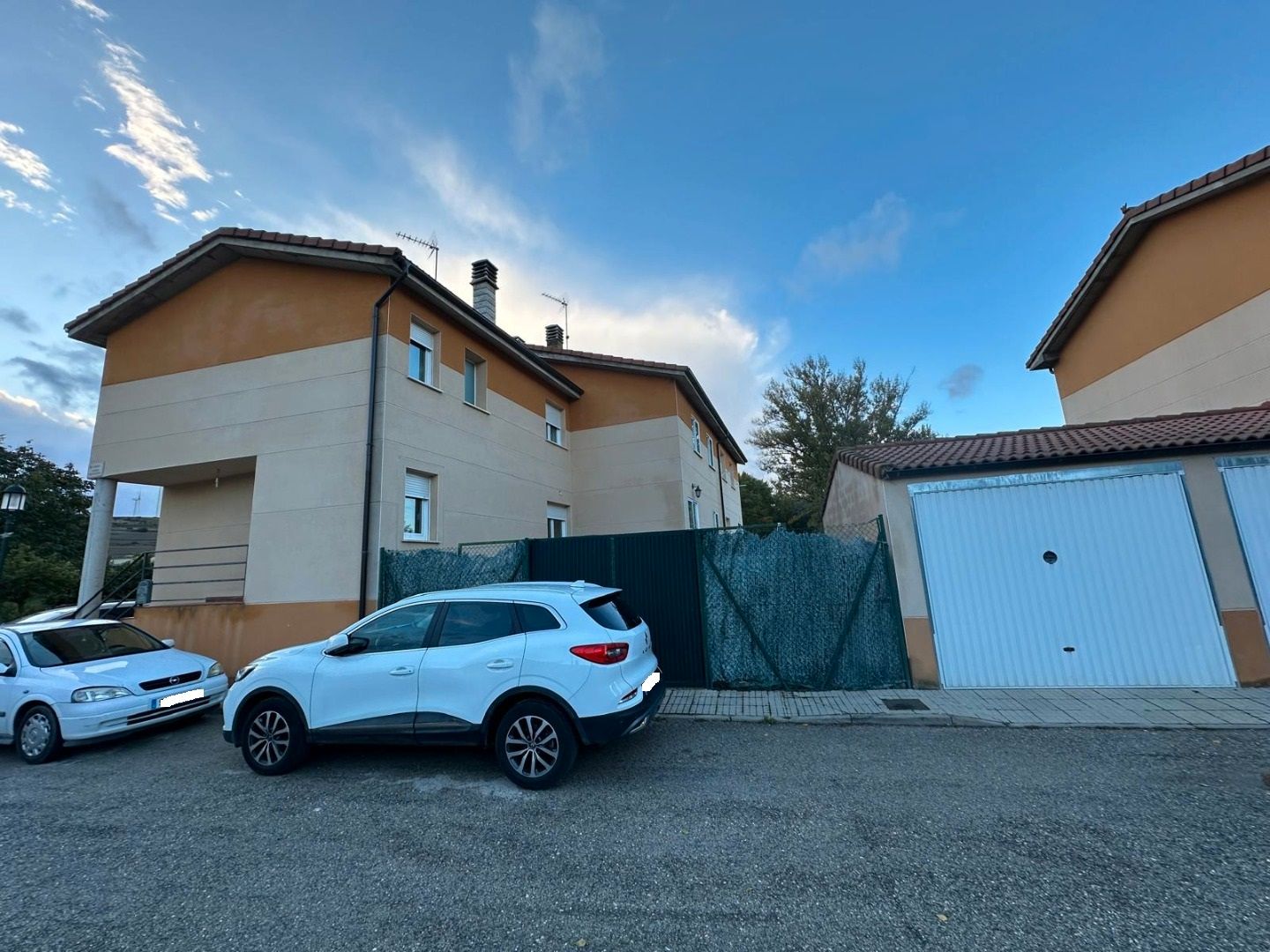 Single-family semi-detached for sale