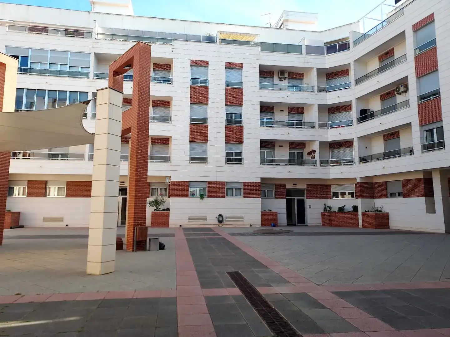 Piso con ascensor en venta en Hellín, imagen 2