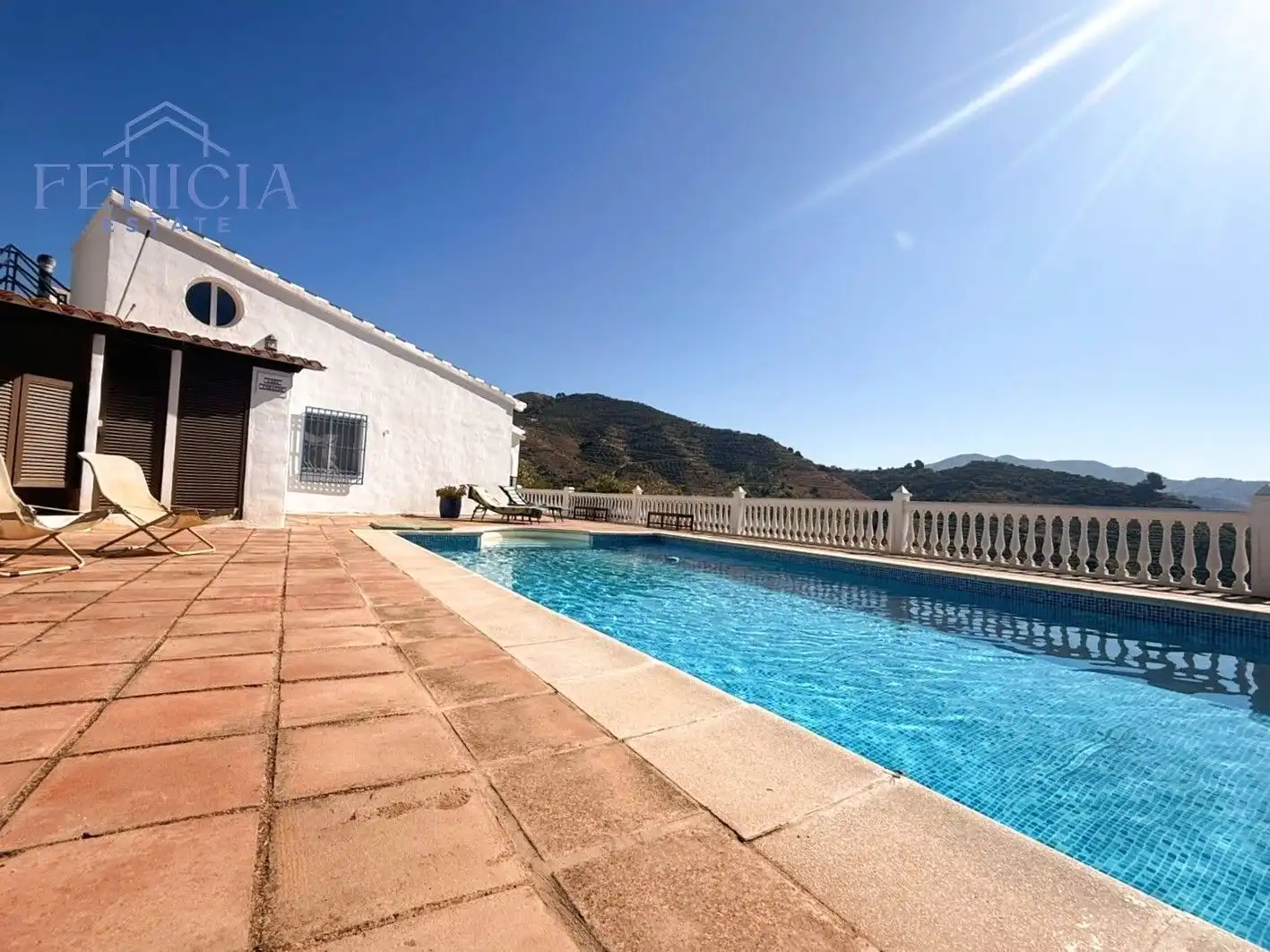Vista exterior de Casa o chalet en venta en Almuñécar con Terraza, Trastero y Piscina