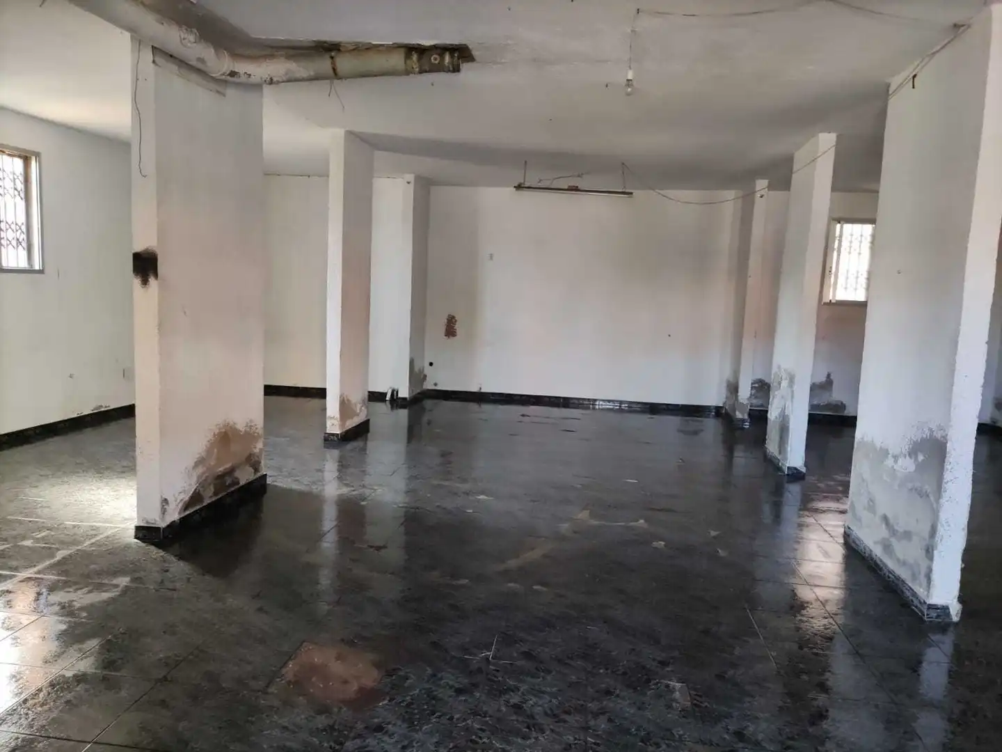 Local comercial en venta en C/ Riu Llobregat, imagen 2