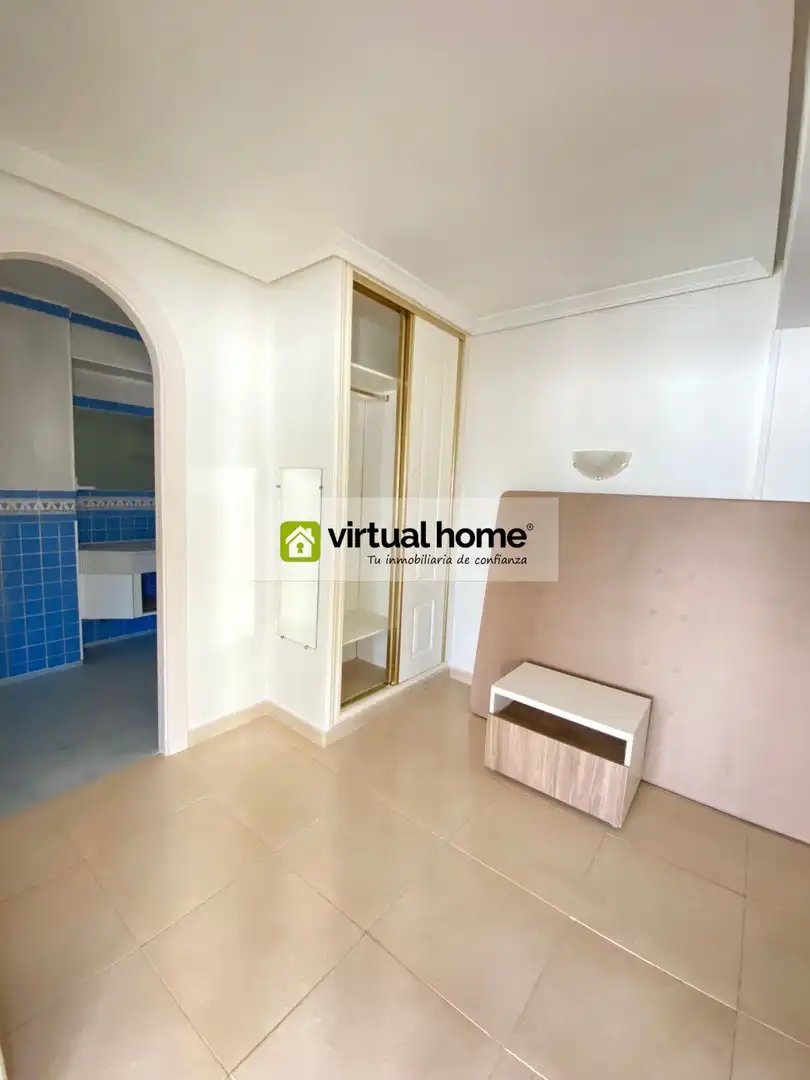 Bedroom of Flat for sale in Benidorm  with Air Conditioner, Heating and Private garden