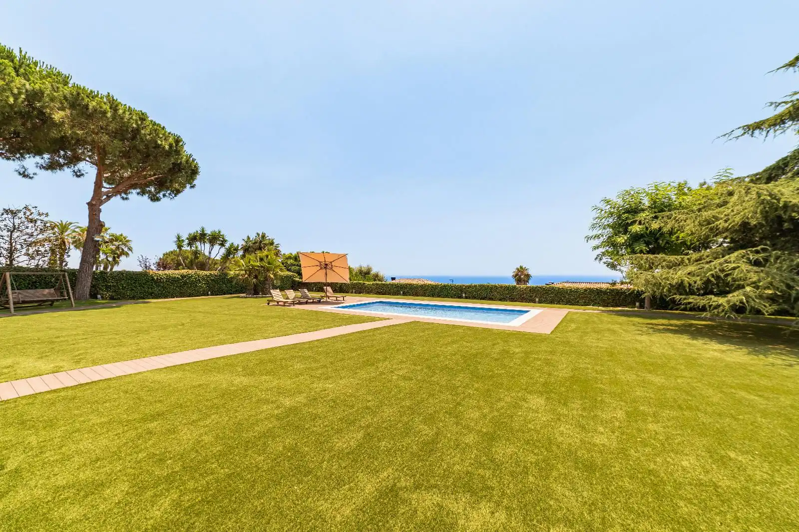 Piscina de Casa o xalet en venda en Sant Vicenç de Montalt amb Aire condicionat, Calefacció i Jardí privat