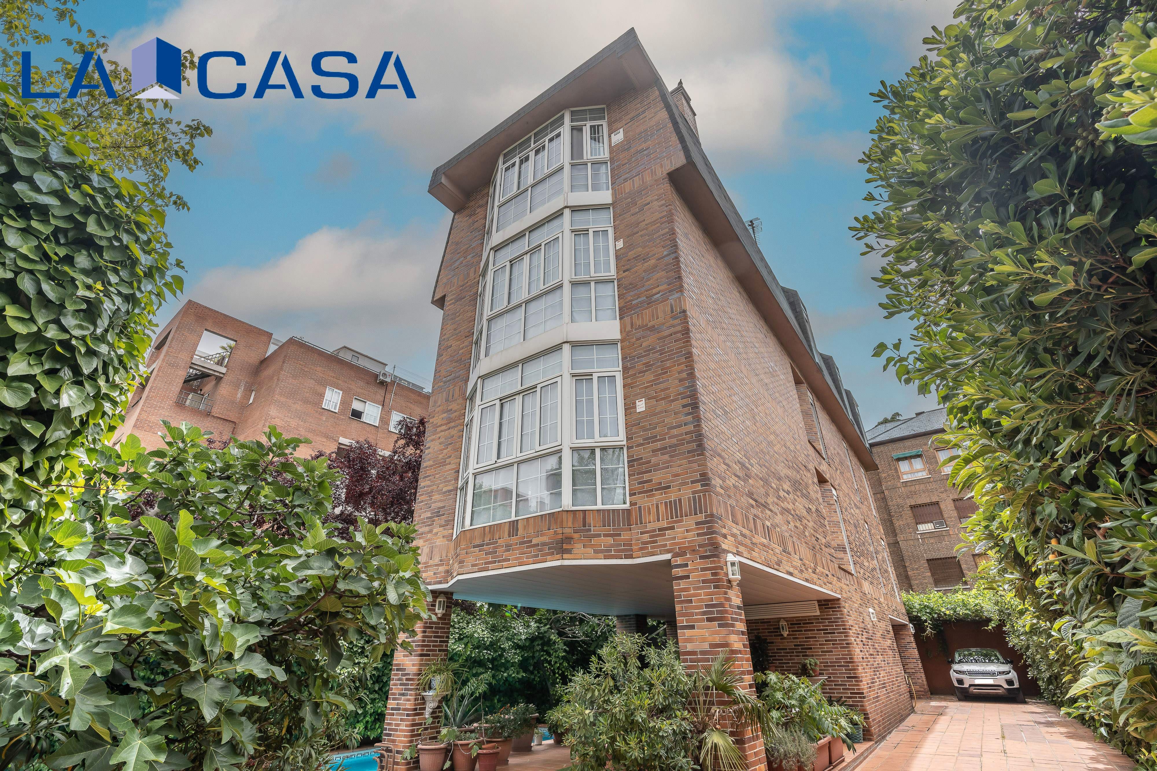 Vista exterior de Casa o chalet en venta en  Madrid Capital con Aire acondicionado, Calefacción y Trastero
