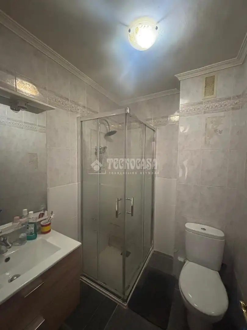 Badezimmer von Wohnung zum Verkauf in Alcalá de Guadaira mit Balkon