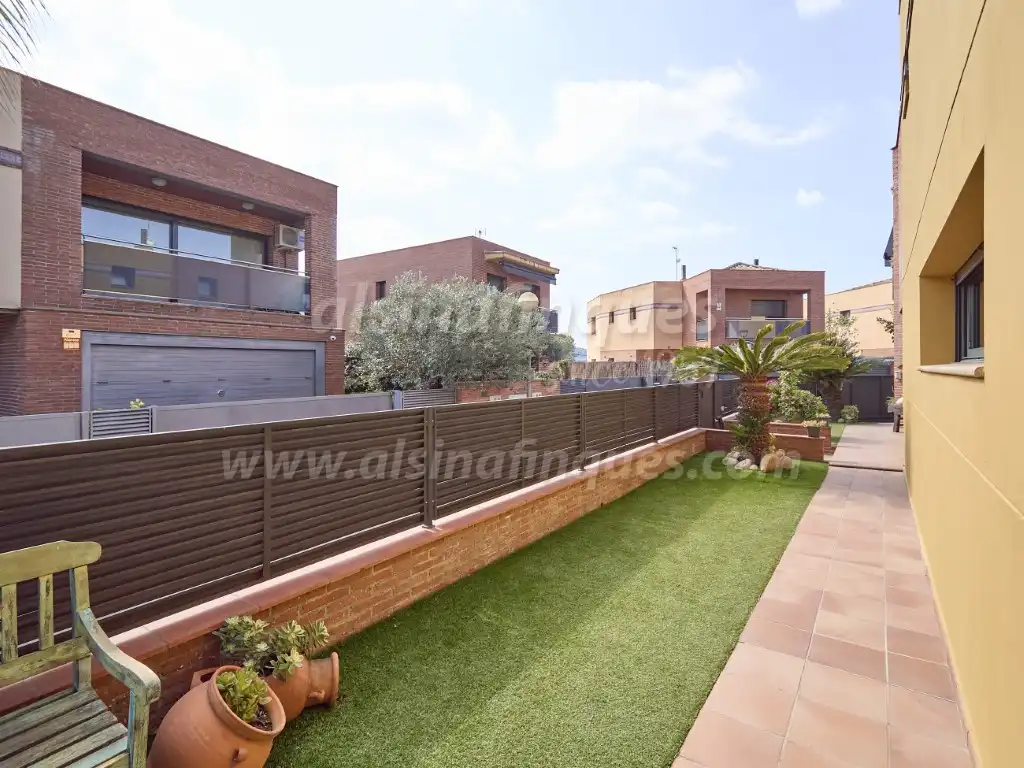 Jardí de Casa o xalet en venda en Lloret de Mar amb Calefacció, Jardí privat i Terrassa