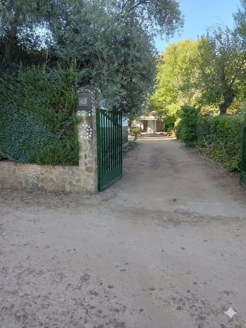 Casa o xalet en venda en Piedrabuena amb Calefacció, Jardí privat i Terrassa