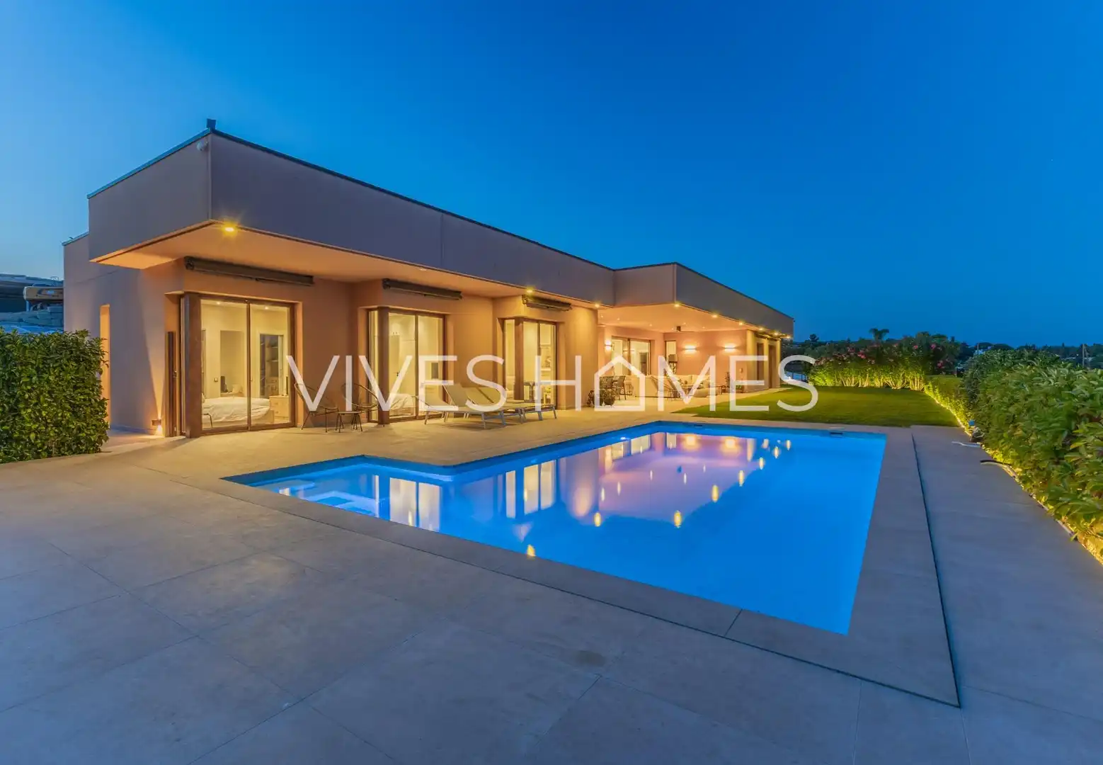 Vista exterior de Casa o chalet en venta en Sant Vicenç de Montalt con Aire acondicionado, Calefacción y Jardín privado