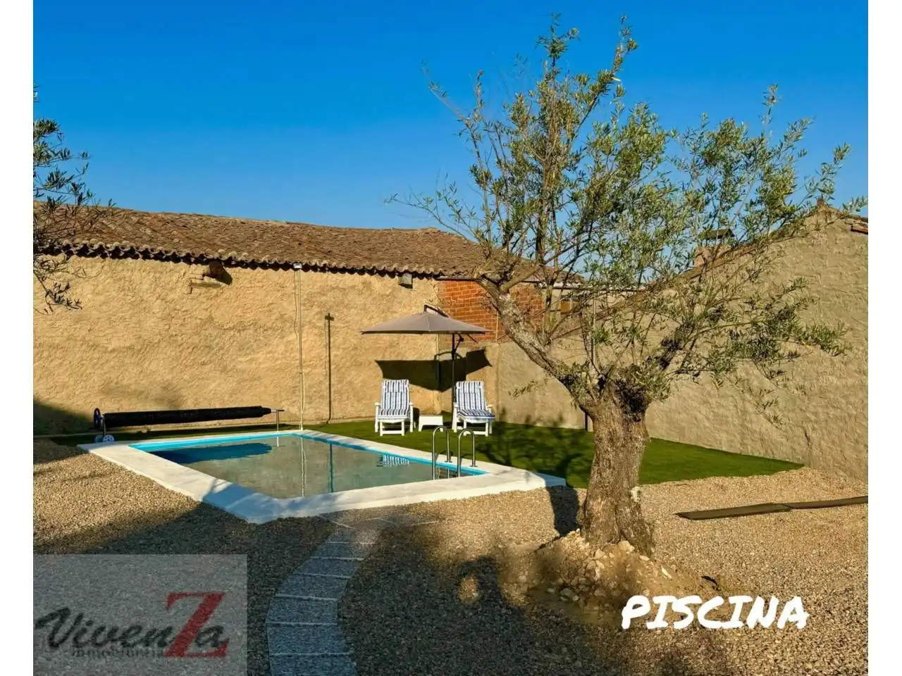 Piscina de Casa o chalet en venta en Sanzoles con Calefacción, Jardín privado y Terraza