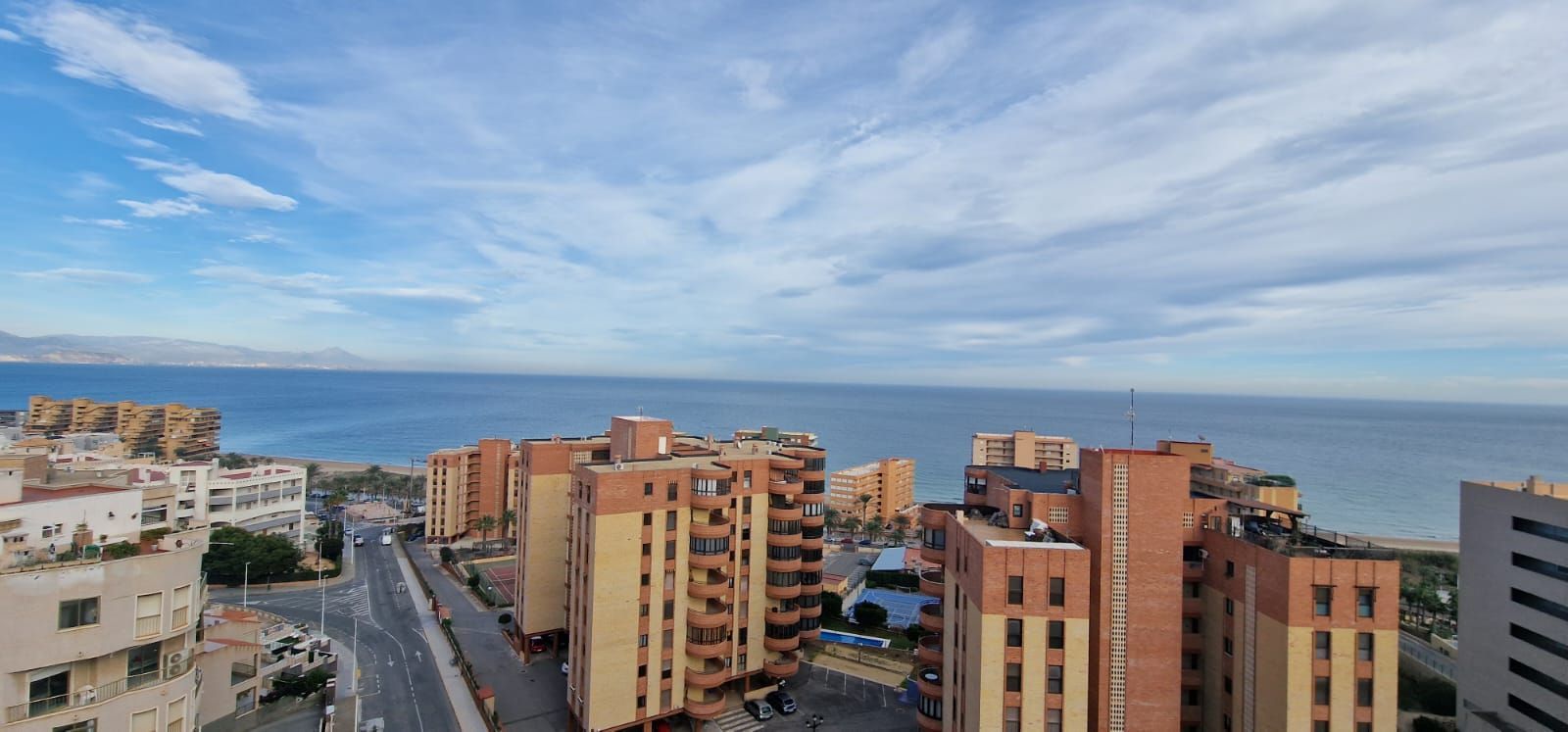 Apartment to rent in Avenida Costa Blanca, Los Arenales del Sol