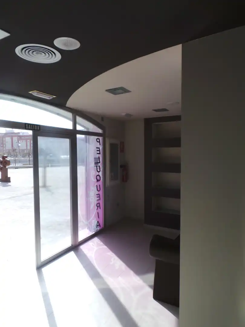 Local comercial de lloguer a Avenida de la Aduana 15, imagen 9