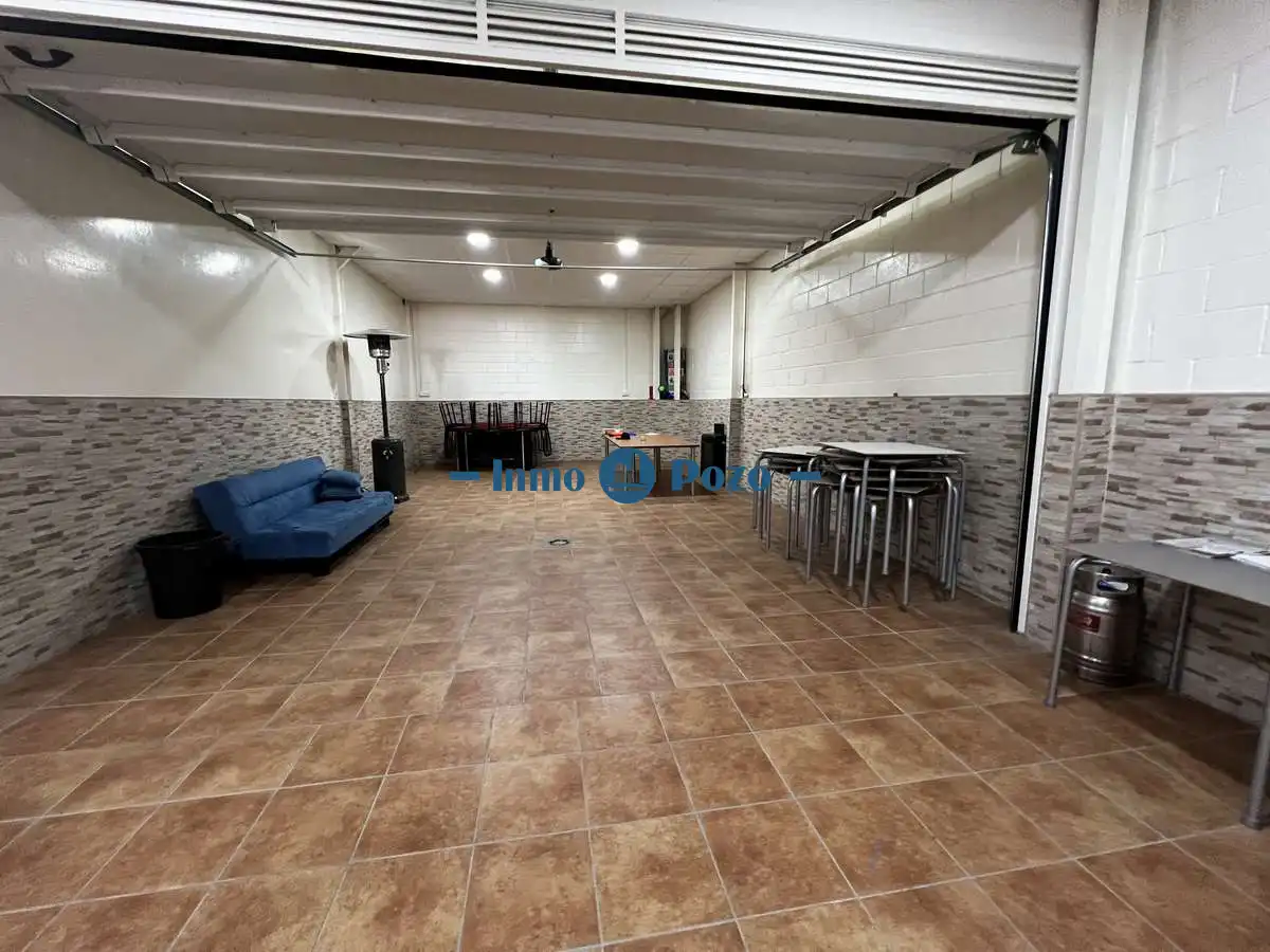 Local comercial en venta en Almendralejo, imagen 2