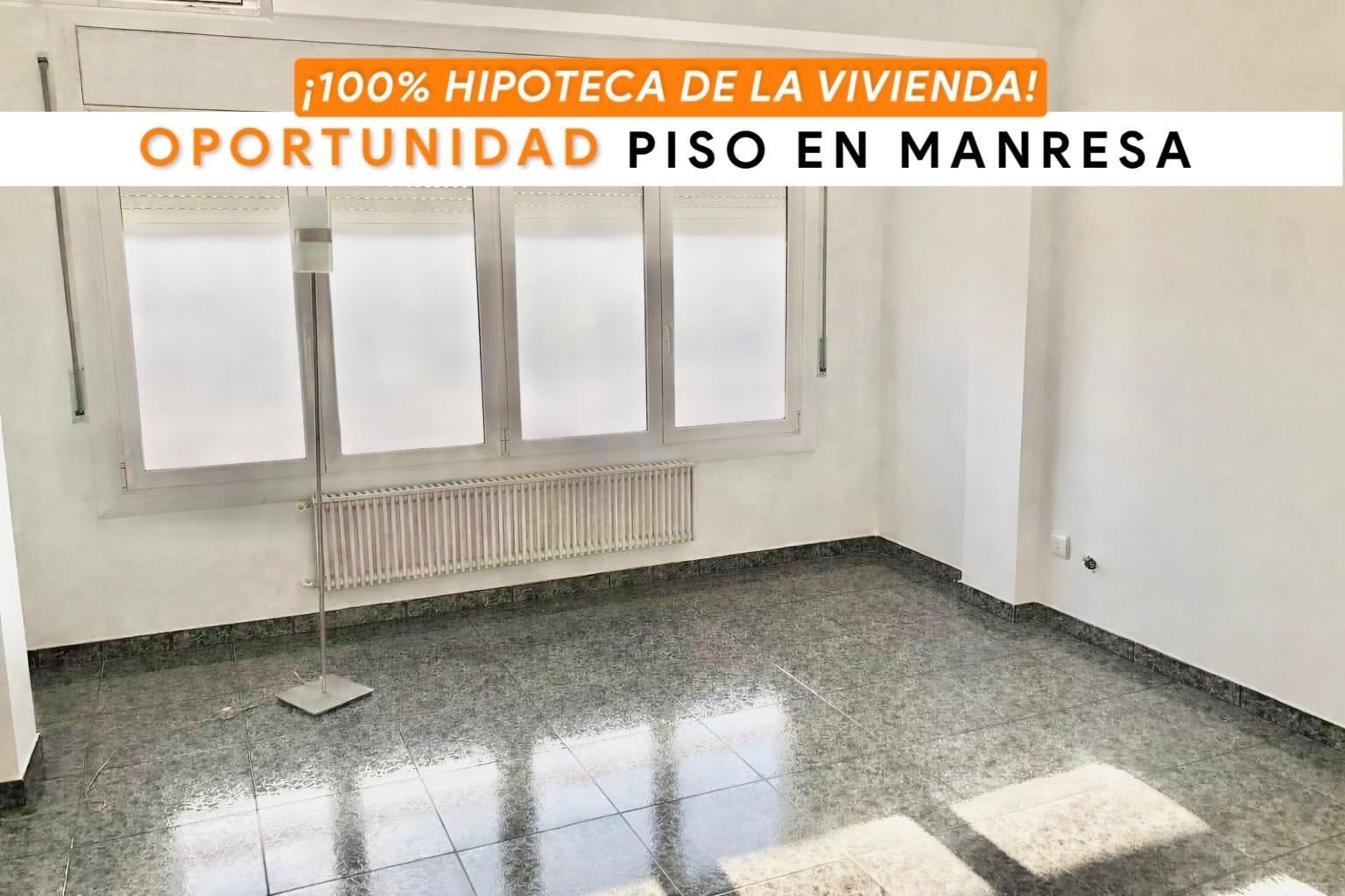 Vista exterior de Pis en venda en Manresa amb Aire condicionat, Calefacció i Terrassa