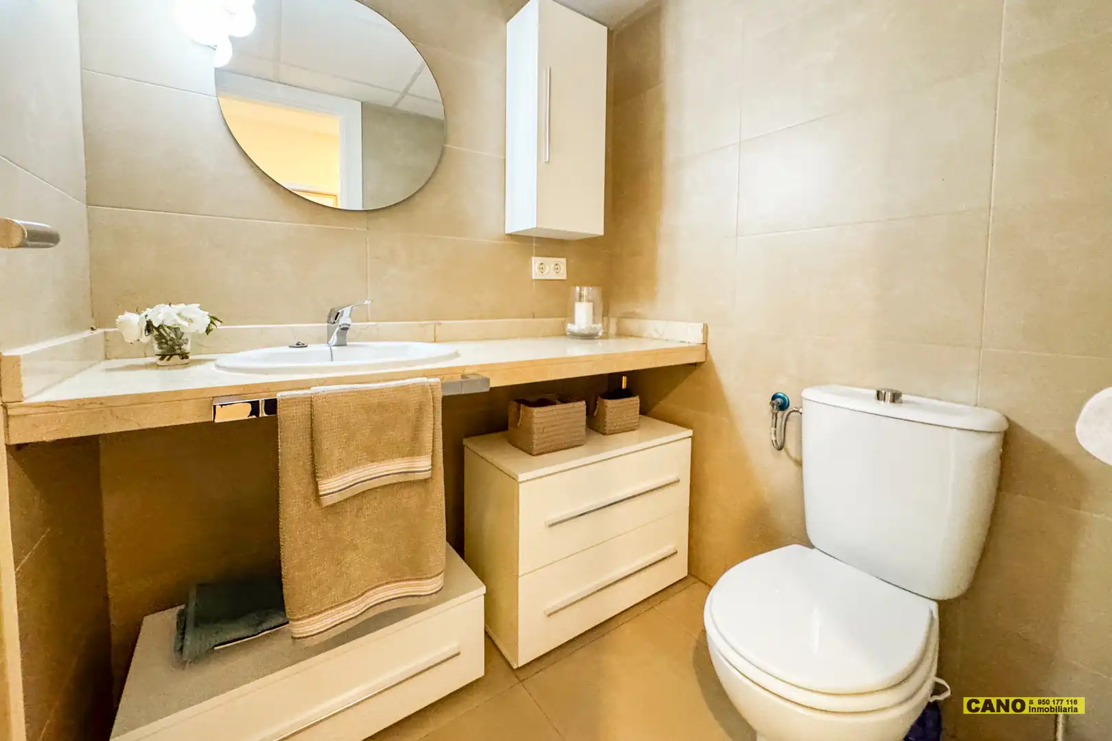 Baño de Piso en venta en Almería con Aire acondicionado, Calefacción y Terraza