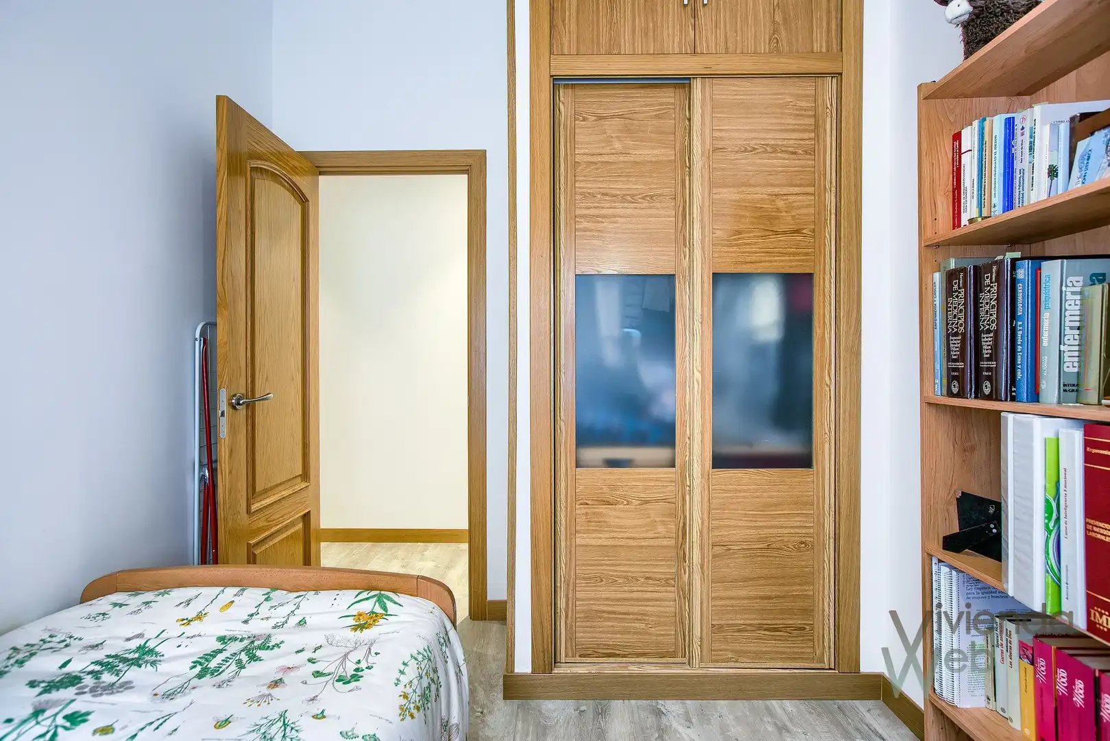 Bedroom of Flat for rent in Madrid  with Air Conditioner, Heating and Parquet flooring