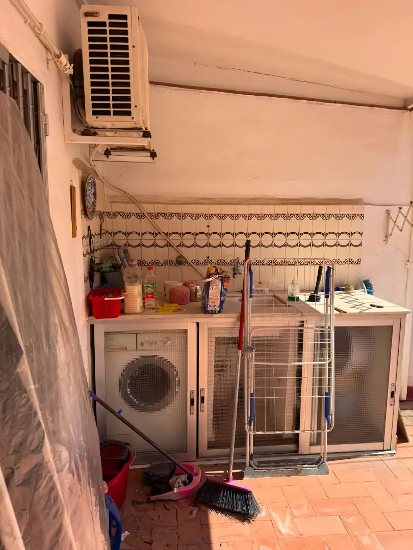 Kitchen of Flat for sale in Valencia  with Air Conditioner, Terrace and Balcony