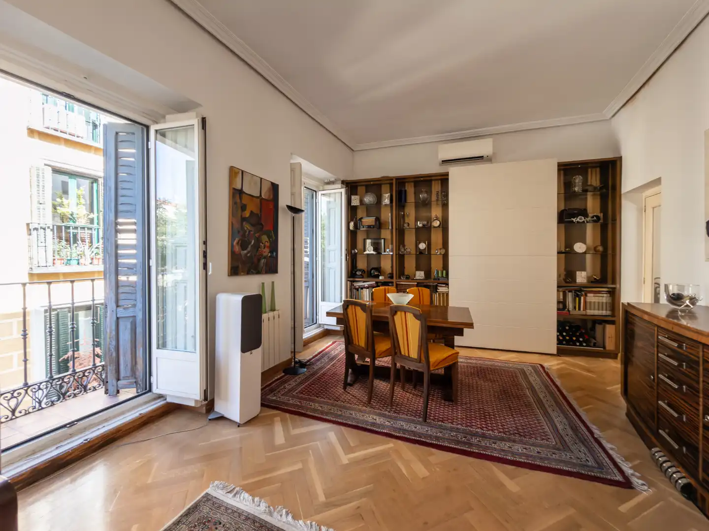 Flat with terrace for sale in Centro