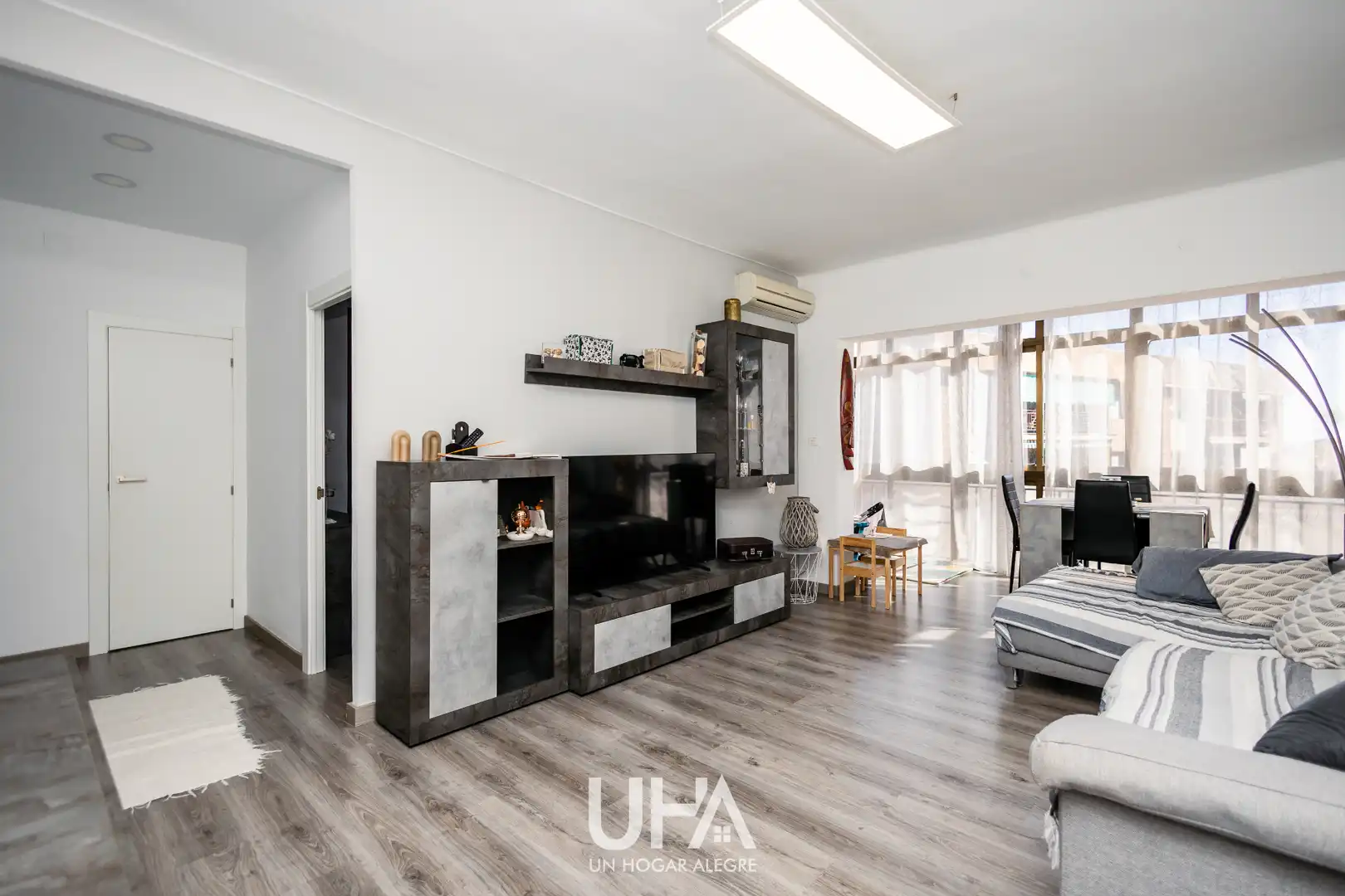 Sala de estar de Piso en venta en Gavà con Aire acondicionado, Calefacción y Parquet