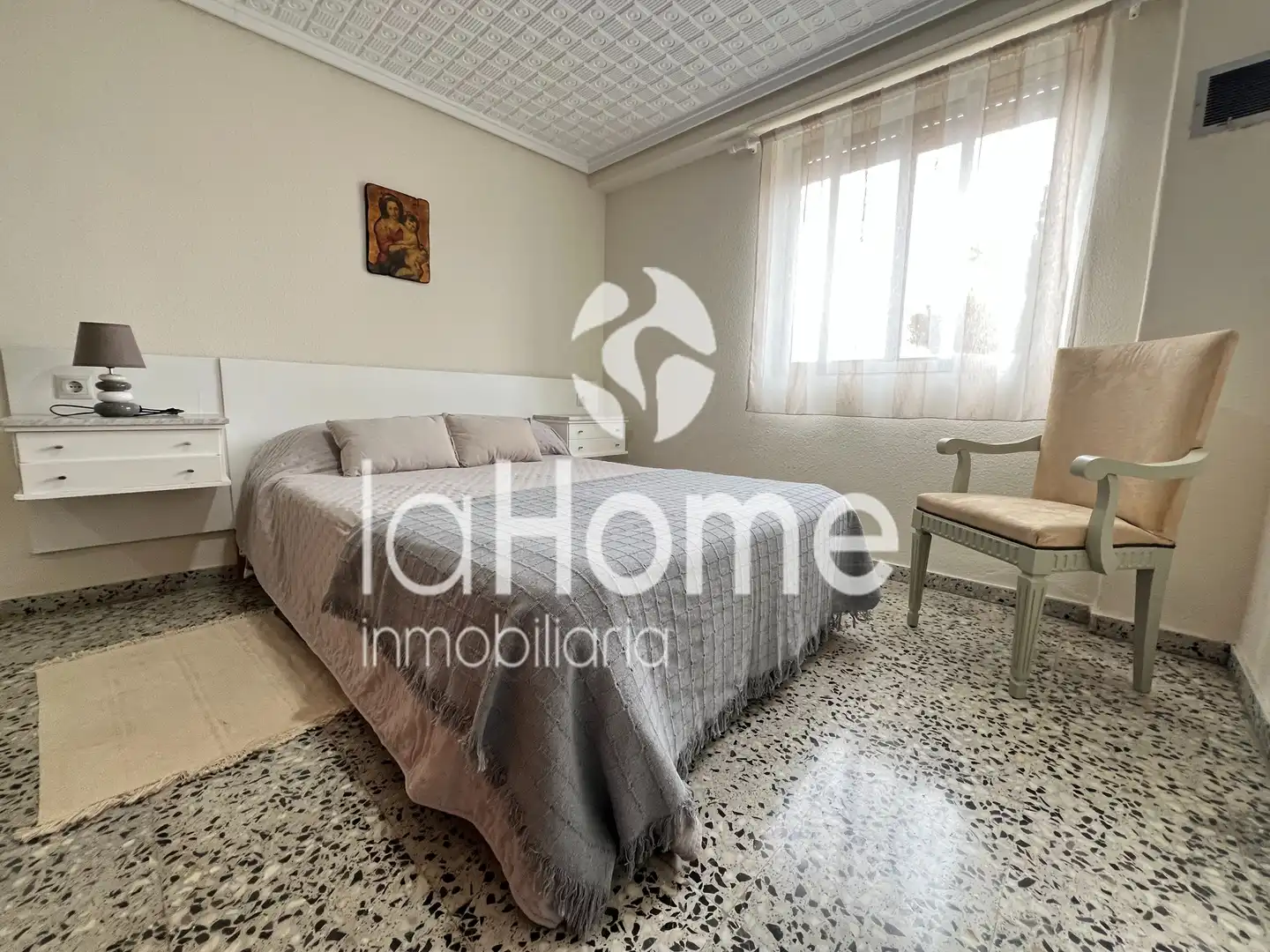 Dormitori de Casa o xalet en venda en Paterna amb Aire condicionat, Jardí privat i Terrassa