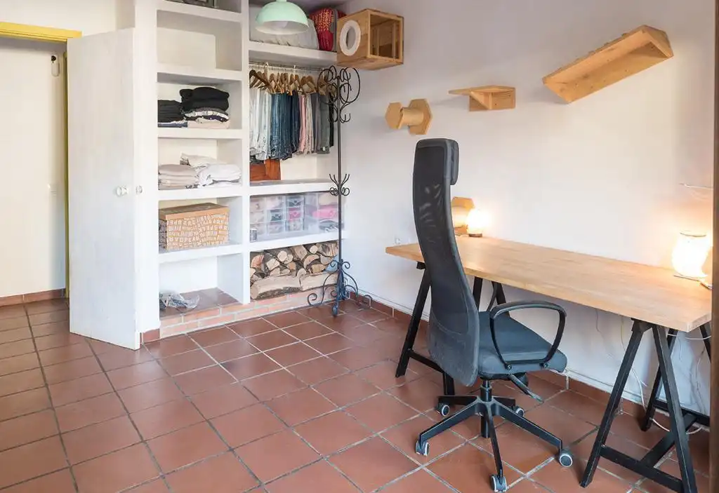 Habitación de Planta baja en venta en Sant Julià de Vilatorta con Calefacción, Jardín privado y Terraza