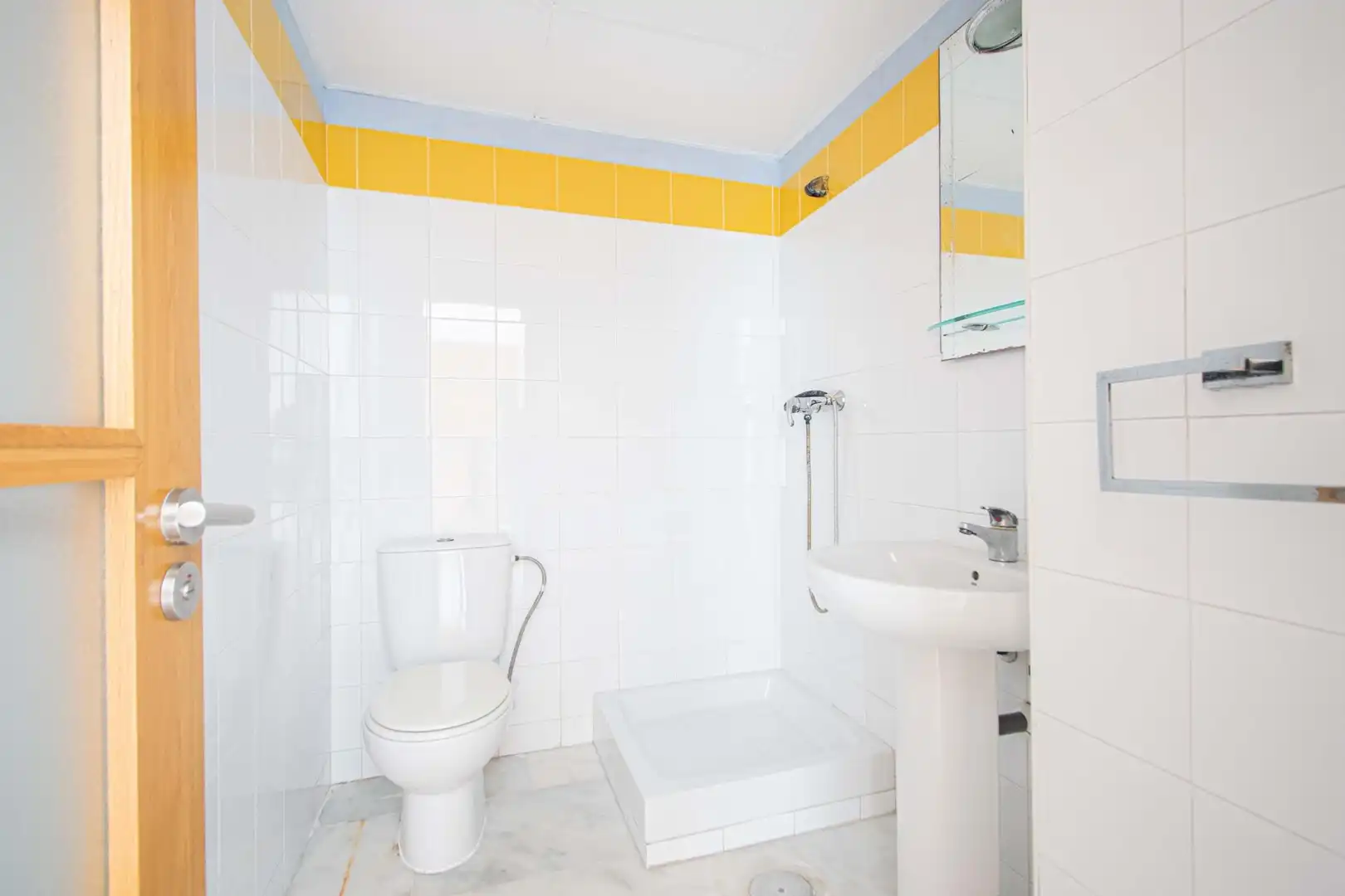 Baño de Piso en venta en Sevilla con Aire acondicionado y Terraza