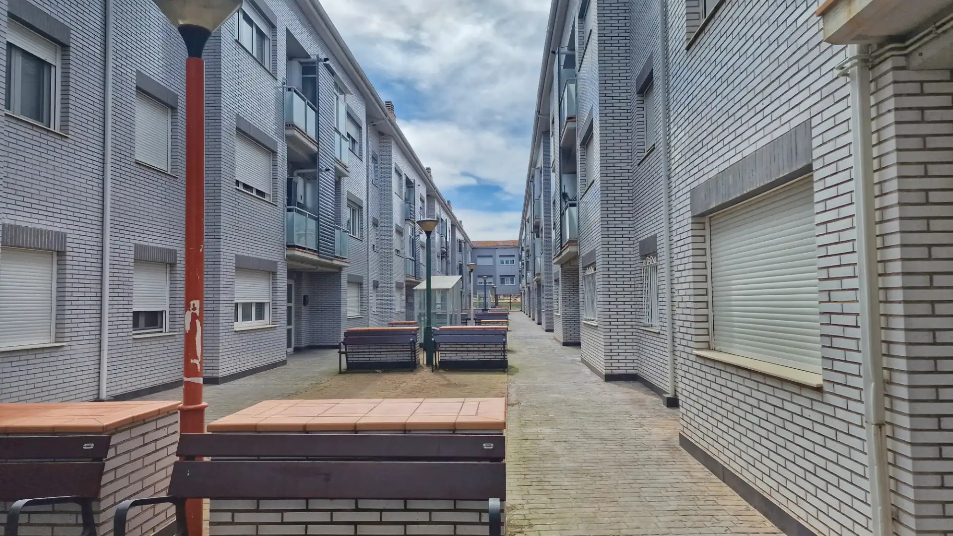 Vista exterior de Dúplex en venda en Andorra (Teruel) amb Calefacció, Terrassa i Moblat