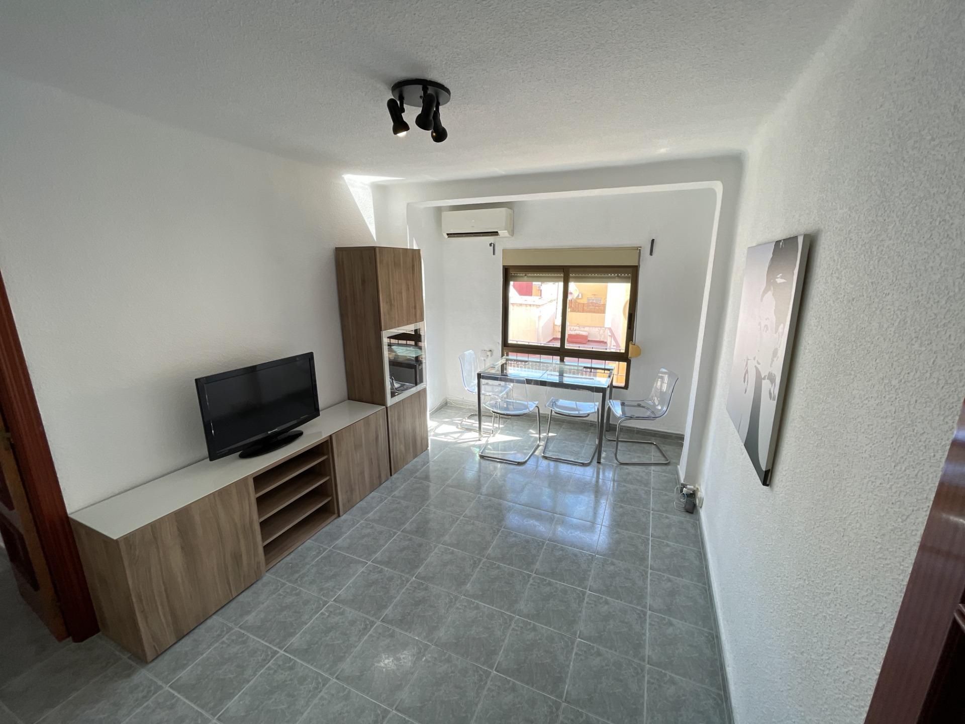 Piso en venta en  NICOLAS SALMERON, Parque Victoria Eugenia, Bailén - Miraflores