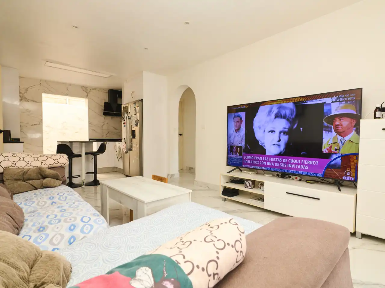 Sala d'estar de Casa o xalet en venda en Torrevieja amb Aire condicionat, Calefacció i Terrassa