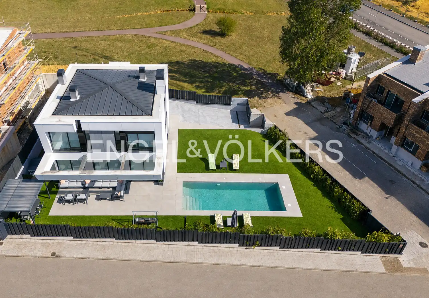 Vista exterior de Casa o chalet en venta en Siero con Calefacción, Jardín privado y Piscina